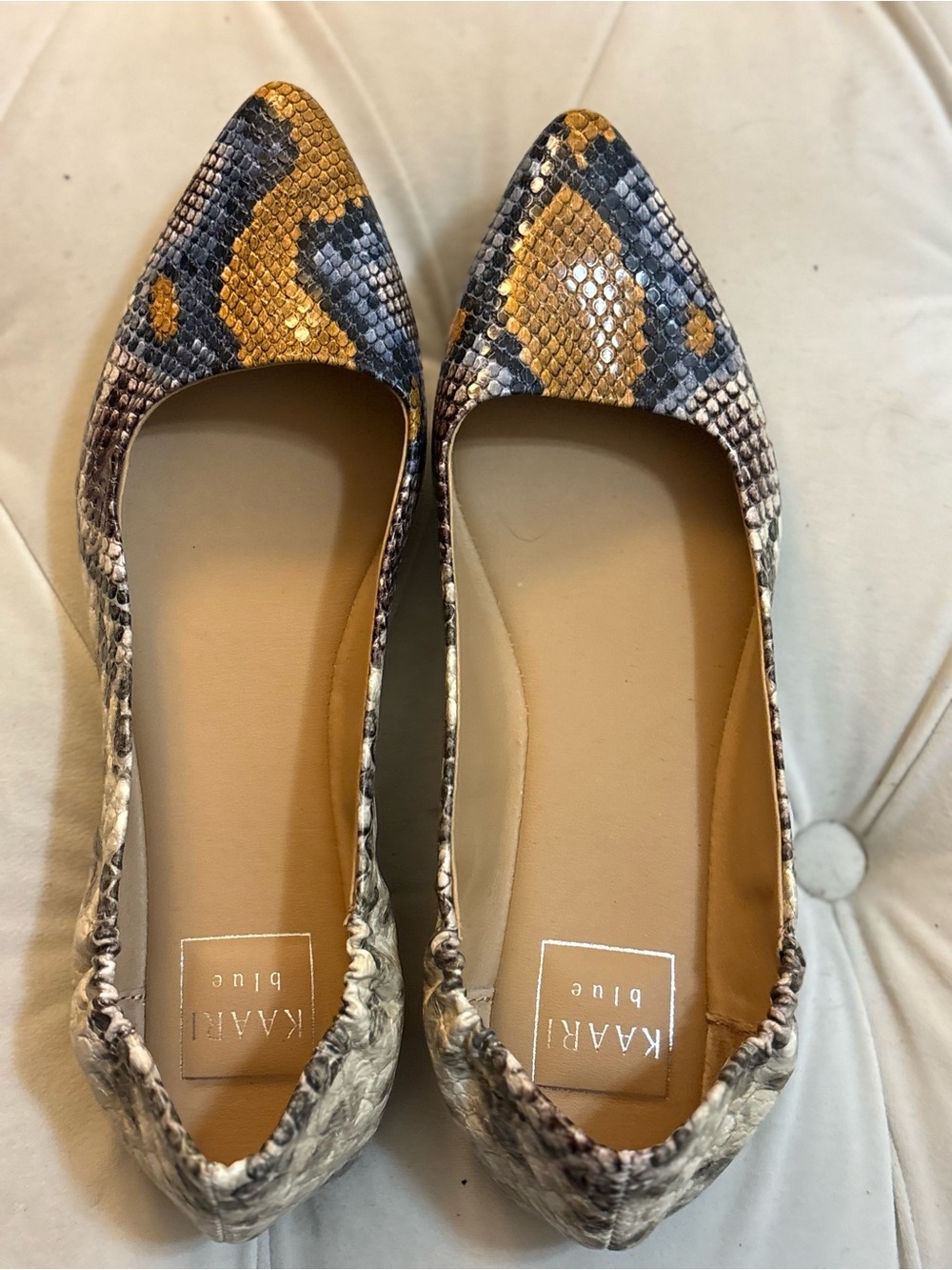 Kaari Blue Pointed-Toe Snake-Print Flats in Yellow and Gray